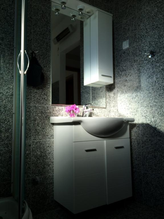 Holiday Home Mala Duba Živogošće Oda fotoğraf
